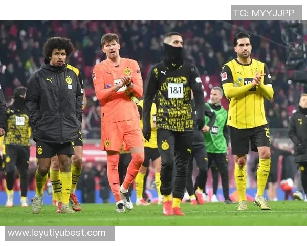 德乙杜塞尔多夫瞄准多特21岁中锋保利纳渴望为库拉索征战世界杯 德乙杜塞尔多夫瞄准多特21岁中锋保利纳渴望为库拉索征战世界杯