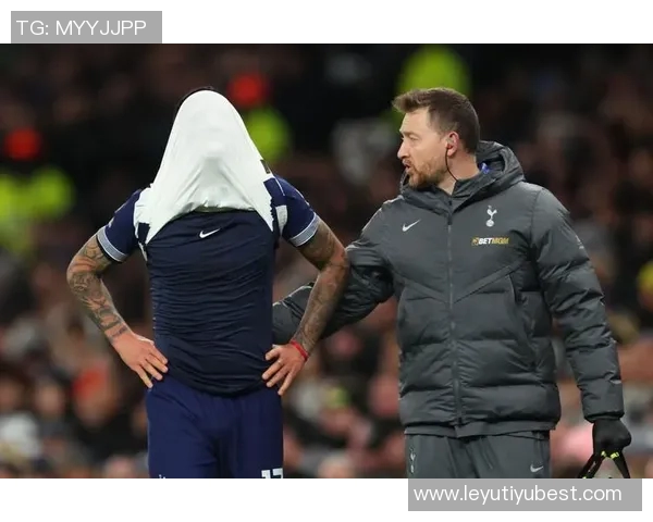 热刺为罗梅罗支付私人包机费用以避免回伦敦引发争议 热刺为罗梅罗支付私人包机费用以避免回伦敦引发争议