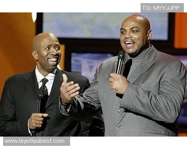 肯尼感恩父亲与哥哥助力夺冠巴克利建议赠送大梦冠军戒指